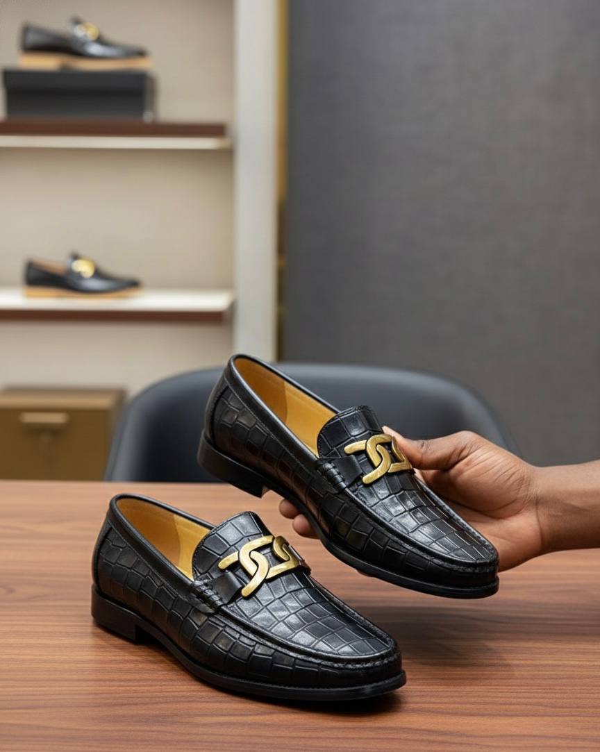 Men’s Black Croc-Embossed Leather Shoes (Gold Hardware E-V7)
