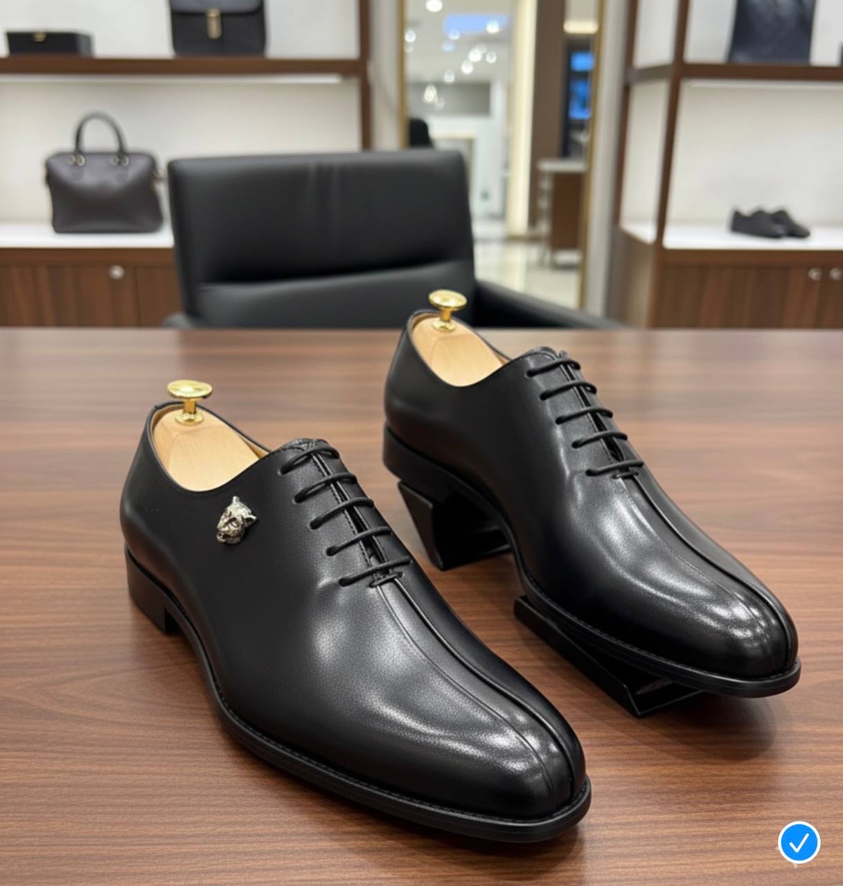 Men’s Elite Panther-Emblem Black Oxford Shoes (E-V7)