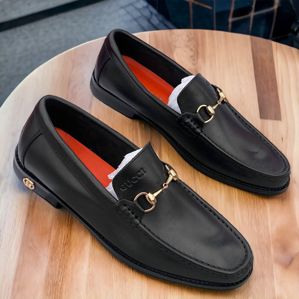 Classy Penny Loafers With Ornament