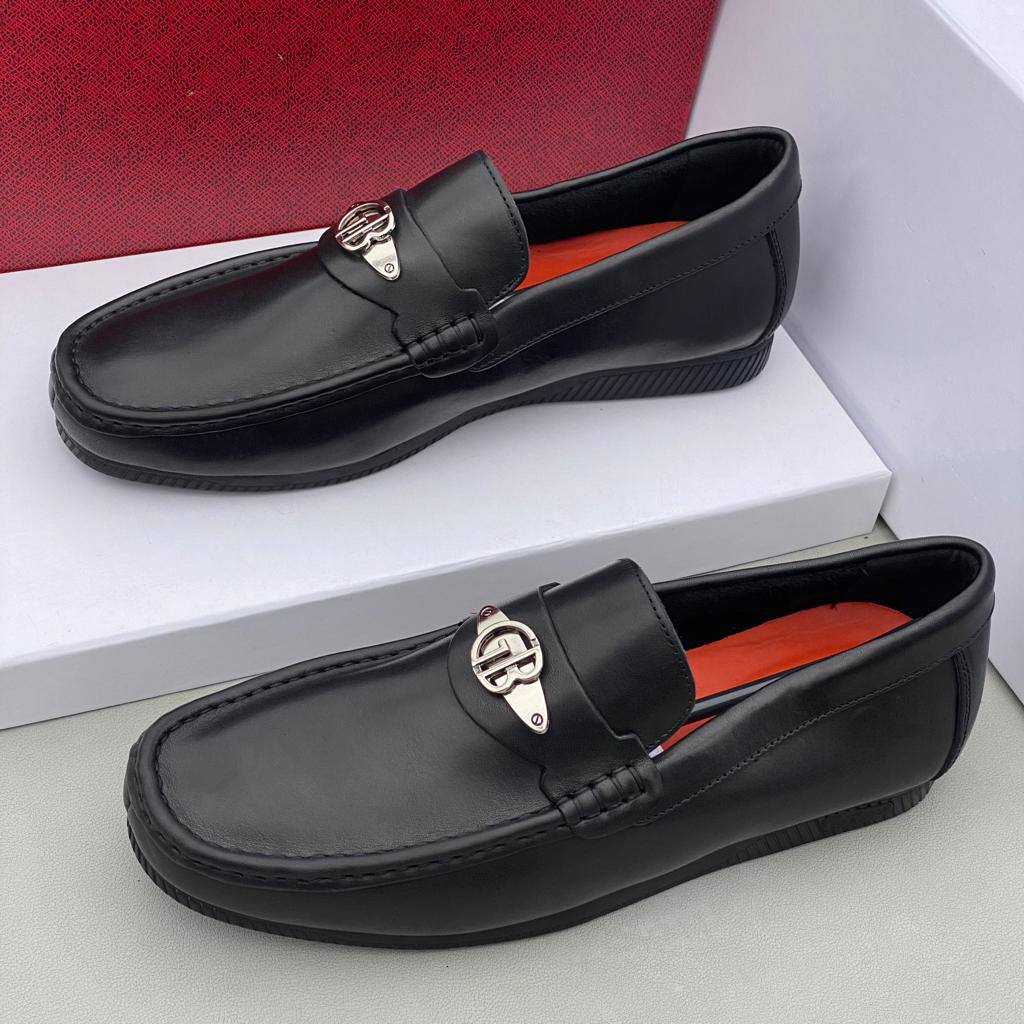GB Leather Loafers (Black With Ornament)